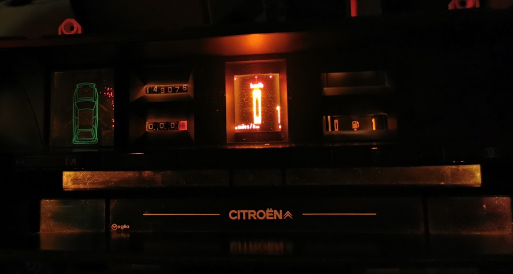 First test of the backlighting on the instrument panel of my 1983 Citroen BX14RE