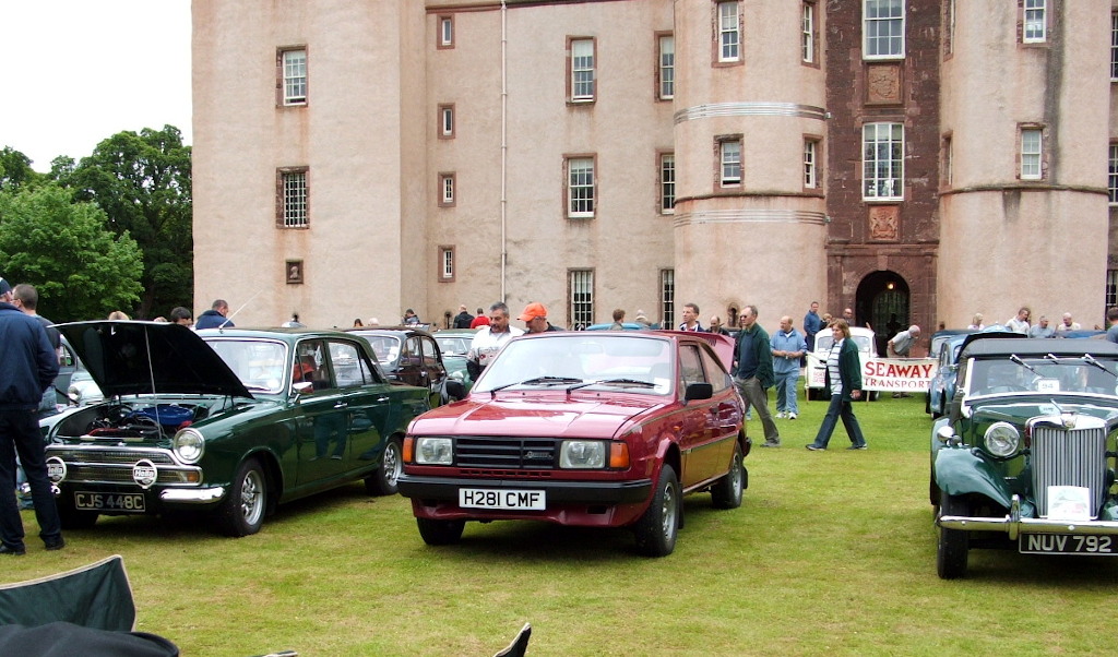 1991 Skoda 135 RiC Rapid at 2006 North East Morris Minor Owner's Club Annual Classic Car Show at Fyvie Castle