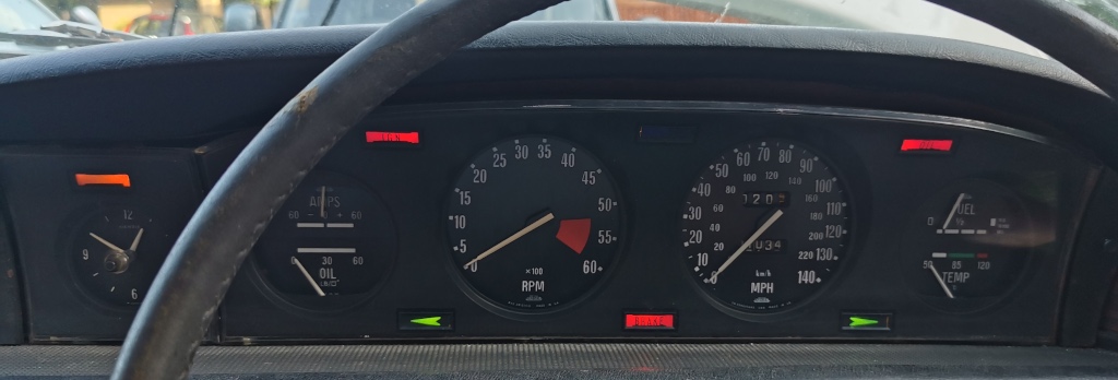 Detail of the instrument panel on a 1975 Rover P6B 3500