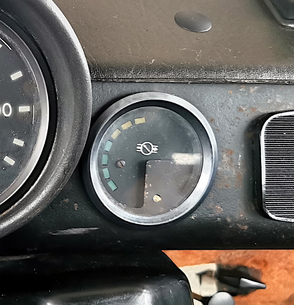 Detail of the fuel economy gauge (mauskino) on a 1984 Trabant P601S