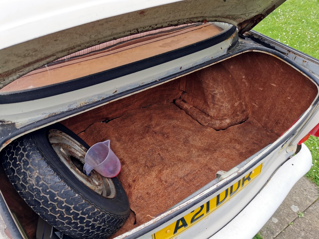 Photograph of luggage compartment of a 1984 Trabant P601S