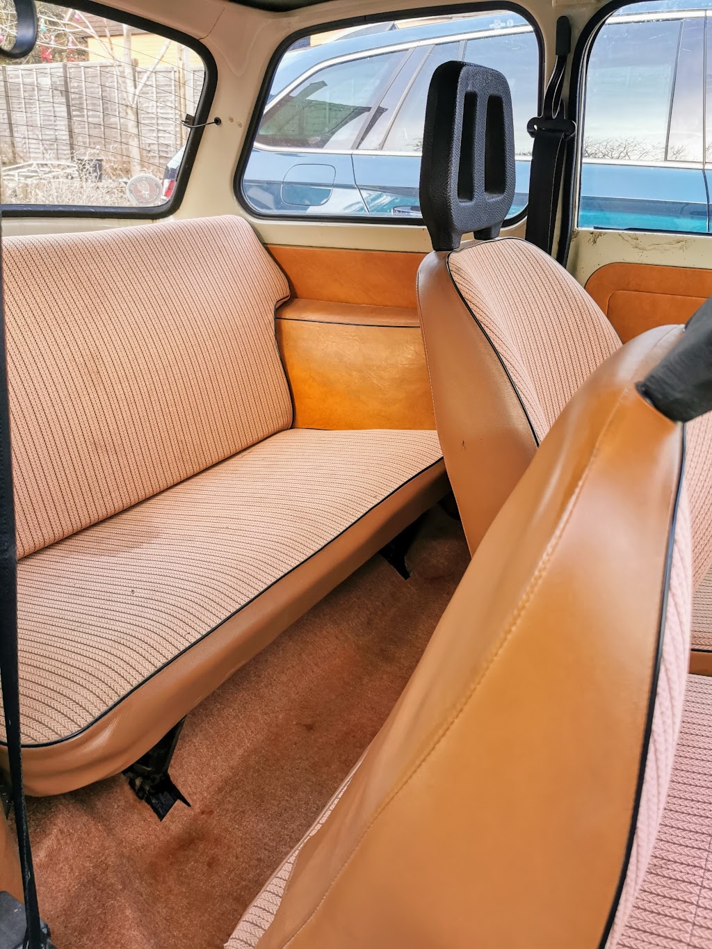 Overview of the rear seat accomodation in a 1984 Trabant P601S