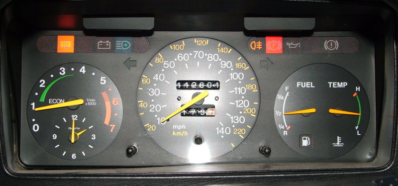 https://zelandeth.org/cars/86saab/instruments.jpg