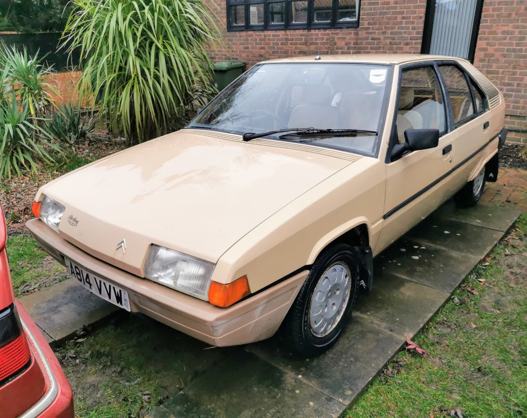 My 1893 Citroen BX 14RE after the first wash