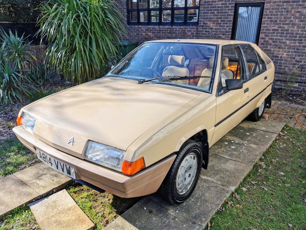 Citroen BX14RE after the first polish, nearside front