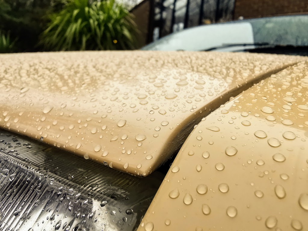 Water beading on freshly polished and waxed Citroen BX14RE