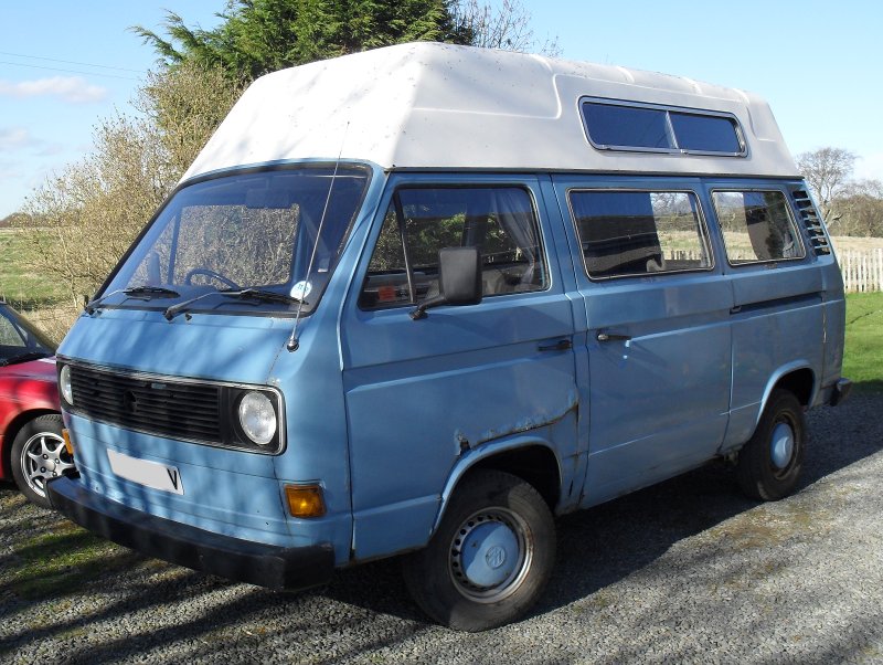 1980 VW T25 Camper van - Front 3.4 view