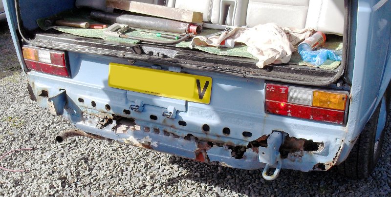 1980 VW T25 Camper van - Rotten rear valance