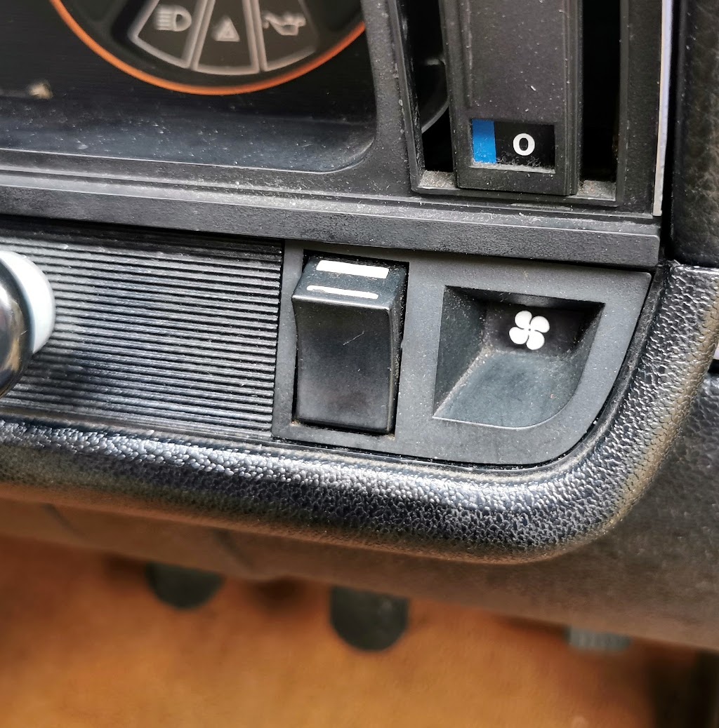 1978 Vauxhall Cavalier heater blower switch