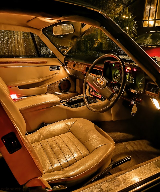 1986 Jaguar XJ-S interior at night