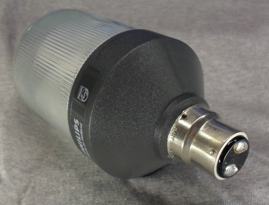 Philips SL*9 Prismatic Compact Fluorescent Lamp - Detail of lamp cap