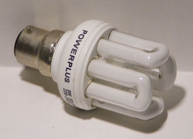 PowerPlus XEU48-9U 9W Compact Fluorescent Lamp - General overview