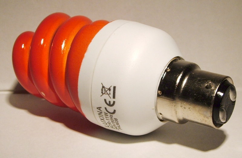 Luxina SCR-11W Orange Coloured Compact Fluorescent Lamp - Detail of lamp cap
