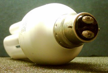 Mercury 15W 2700K Compact Fluorescent Lamp - Detail of lamp cap