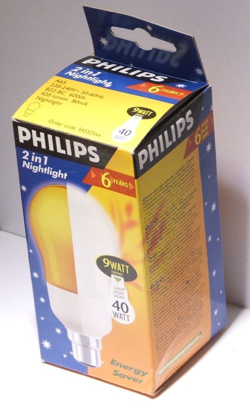Philips 2 in 1 Nightlight Compact Fluorescent/LED Hybrid Lamp - Overview of lamp packaging