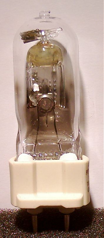 Osram Powerstar HQI-T 70W/WDL/UVS Warmweiss De Luxe Quartz Metal Halide Lamp - Showing internal layout of lamp more clearly