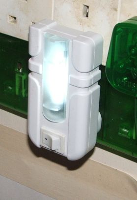 Timeguard TGNL15 Fluorescent Night Light - Shown while alight