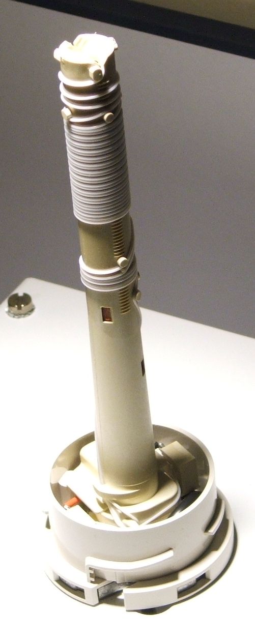 Philips Master QL 85W/830 Induction Lamp - Detail of antenna used to couple energy into the dischage vessel