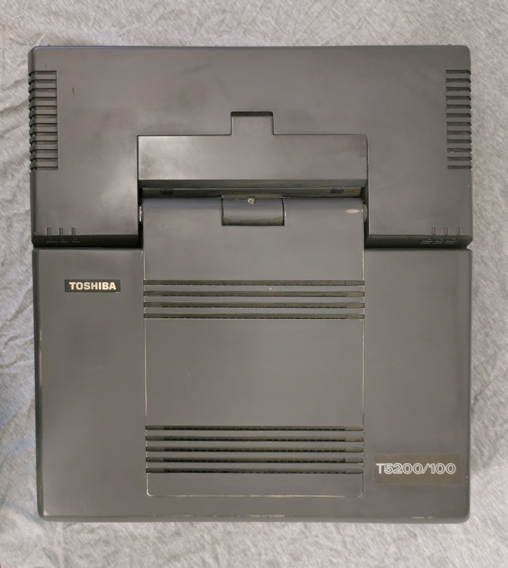 Toshiba T5200 general overview from above